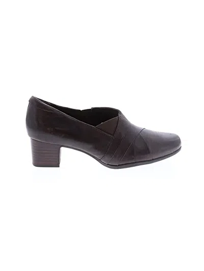 Pre-owned Clarks Heels In Brown
