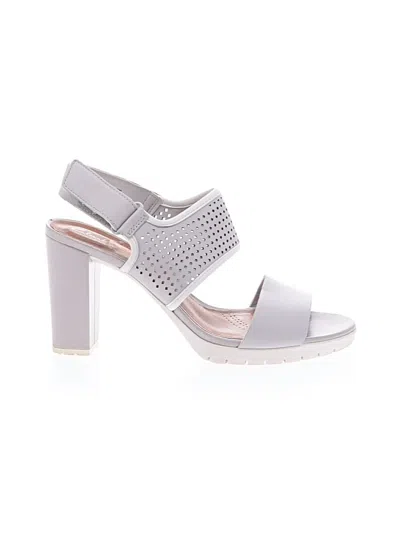 Pre-owned Clarks Heels In Gray