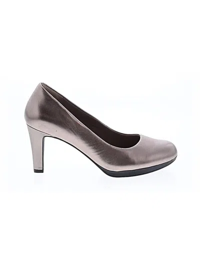 Pre-owned Clarks Heels In Silver