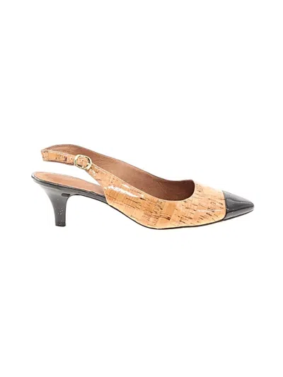 Pre-owned Clarks Heels In Tan