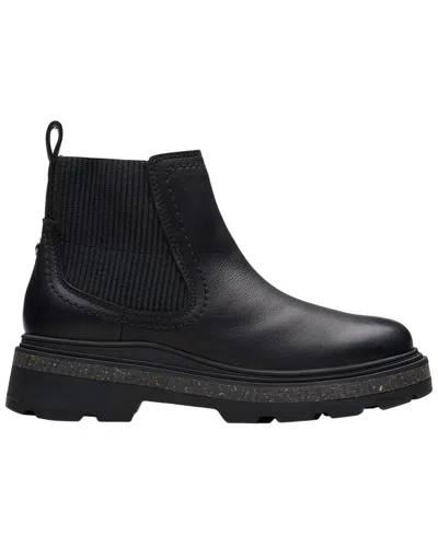 Clarks Hencroftstepwp Leather Boot In Black
