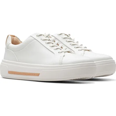 CLARKS CLARKS® HOLLYHOCK WALK SNEAKER