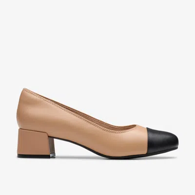 Clarks Iridessa May In Sand