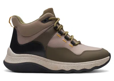 Pre-owned Clarks Jaunt Lo Leather (women's) Sneakers In Dark Olive/combi