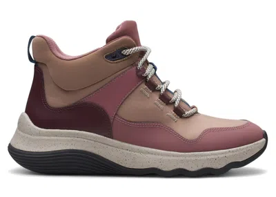 Pre-owned Clarks Jaunt Lo Leather (women's) Sneakers In Taupe/combi