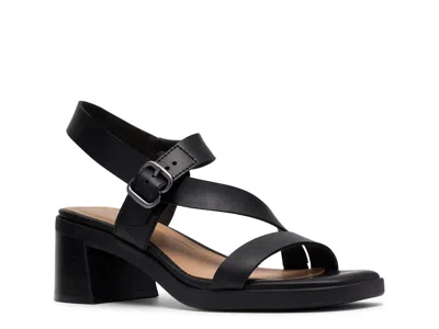 Clarks Jaylan Sol Sandal In Black