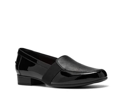 Clarks Juliet Beat Loafer In Black