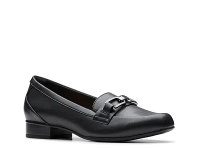 Clarks Juliet Echo Loafer In Black