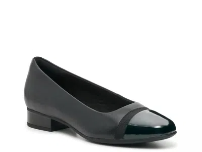 Clarks Juliet Monte Flat In Black