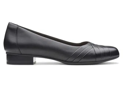 Pre-owned Clarks Juliet Petra Leather (women's) Sneakers In Black