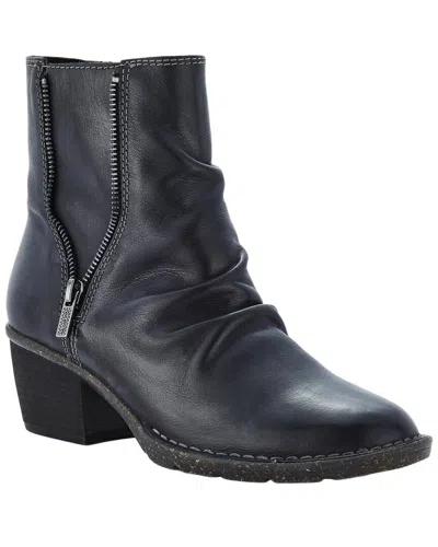 Clarks Kastela Zip Leather Boot In Multi