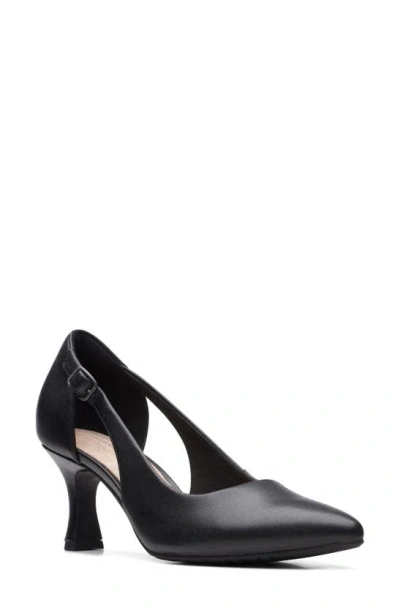 Clarks Women's Kataleyna Rae Side-cutout Comfort Pumps Women's Shoes In Black Leather