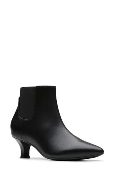 CLARKS CLARKS® KEPLEY ERIN ANKLE BOOTIE