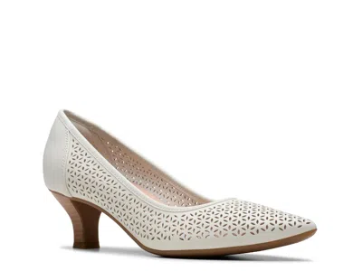 Clarks Kepley Sky Pump In White