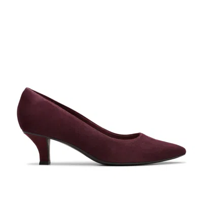 Clarks Kepley Vine In Red Suede