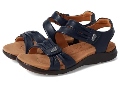 Clarks Kitly Ave In Blue