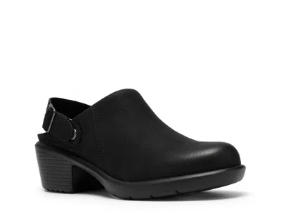 Clarks Kynnzie Mule In Black