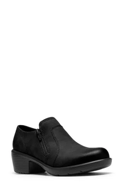 Clarks ® Kynnznie Ankle Bootie In Black