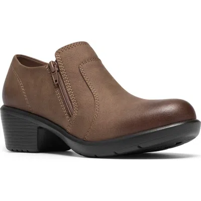 Clarks ® Kynnznie Bootie In Multi