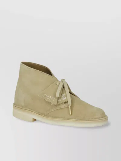 CLARKS LACE-UP DESERT BOOT LOAFERS IN MAPLE LEATHER