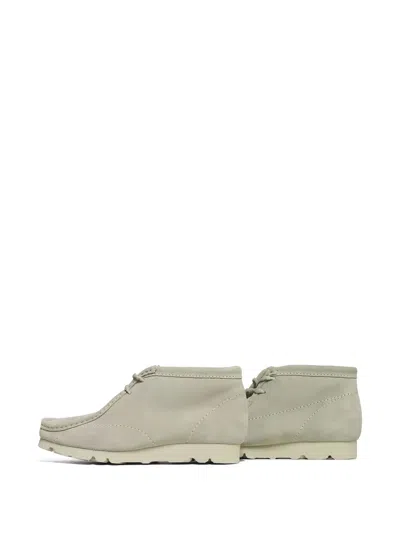Clarks Lace-up-fastening Desert Boots In Neutral