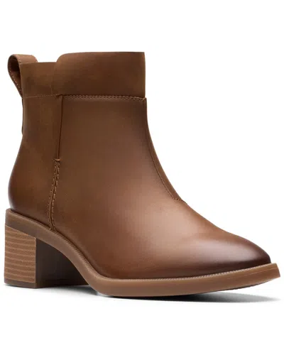 CLARKS CLARKS LILEIGH CHARM LEATHER BOOTIE