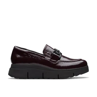 Clarks Loriini Izzy In Purple Leather In Black