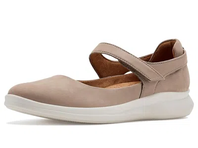 Clarks Lynell Strap In Multi