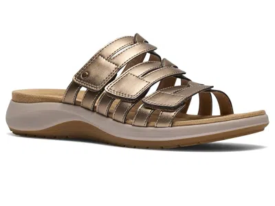 Clarks Maelynn Abby Women's Sandals Gold Metallic Synthetic: 10 D - Wide