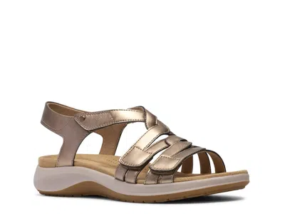Clarks Maelynn Paige Sandal In Gold