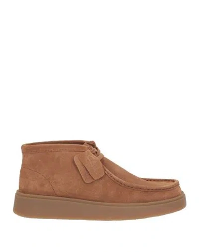 Clarks Man Ankle Boots Camel Size 8.5 Leather In Brown