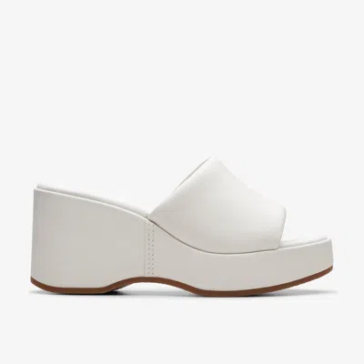 Clarks Manon Glide In White