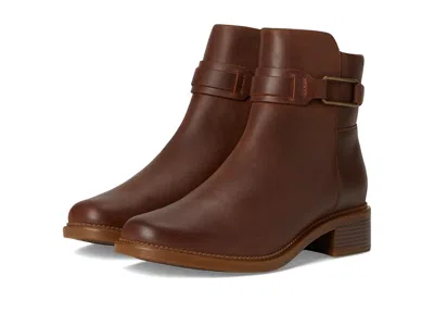 Clarks Maye Bella In Brown