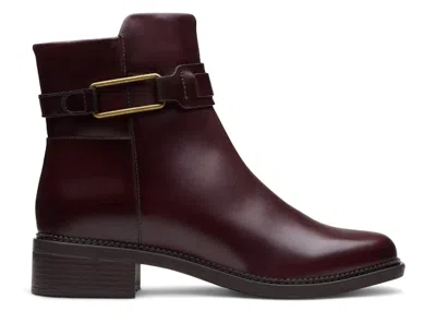 Pre-owned Clarks Maye Bella Leather (women's) Sneakers In Bordeaux In Burgundy