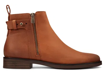 Pre-owned Clarks Memi Lo Leather (women's) Sneakers In Dark Tan In Brown