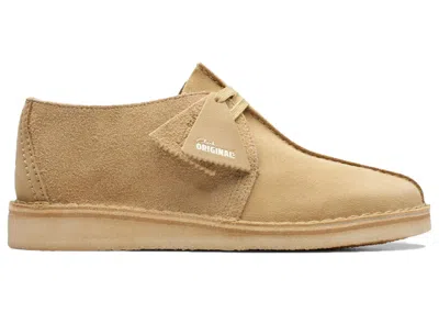 Pre-owned Clarks Men's  Desert Trek Sneakers In Maple Combination In Brown