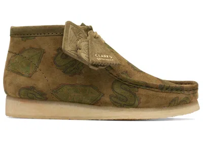 Pre-owned Clarks Men's  Originals Wallabee Boot Billionaire Boys Club Diamonds & Dollars Sneakers In Dark Green