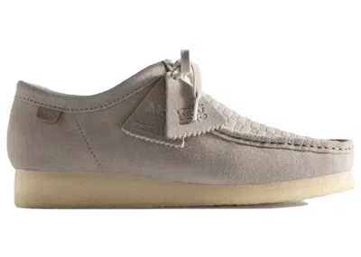 Pre-owned Clarks Men's  Originals Wallabee By Ronnie Fieg Kith Loyalty Program Sneakers In Elevation In Brown