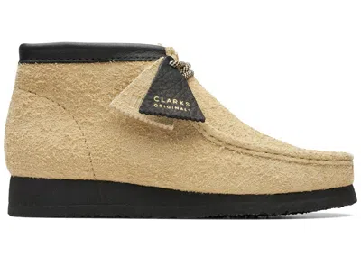 Pre-owned Clarks Men's  Originals Wallabee Hairy Suede Sneakers In Maple/black