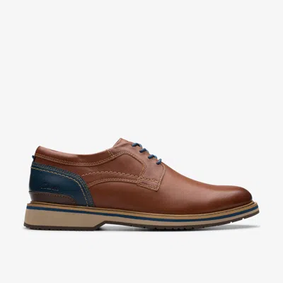 Clarks Monahan Plain In Brown