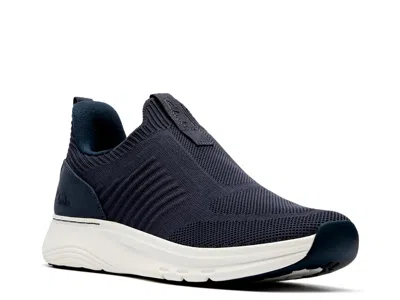 Clarks Motion Trek In Sneaker In Blue