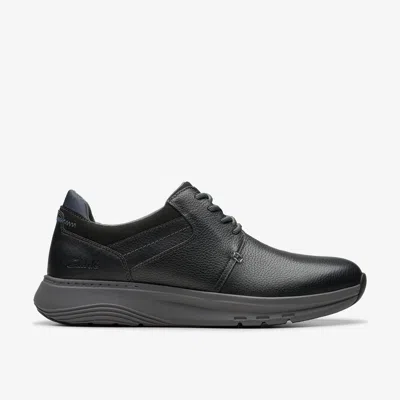 Clarks Bradley Vibe Moc Toe Sneaker In Blk Tumble