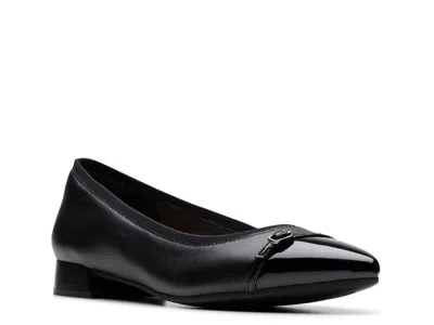 Clarks Natalyn Dusk Flat In Black