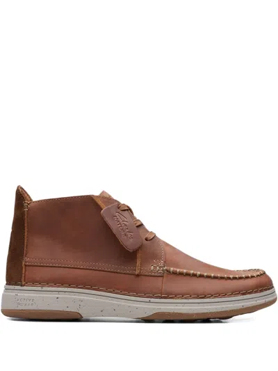 Clarks Nature 5 Mid Boots