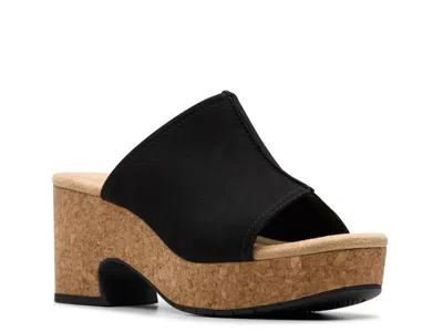 Clarks Nerisa Vine Platform Sandal In Black