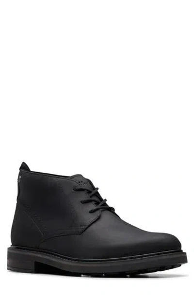 Clarks ® Newford Chukka Boot In Black