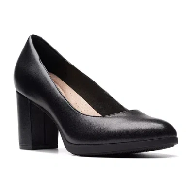 Clarks Of England Clarks Bayla Skip Womens Round Closed Toe Block Heel Pumps In Black