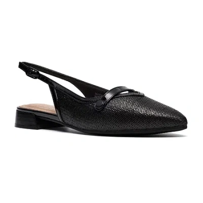 Clarks Of England Clarks Natalyn Womens Pointed Ballet Flats In Black