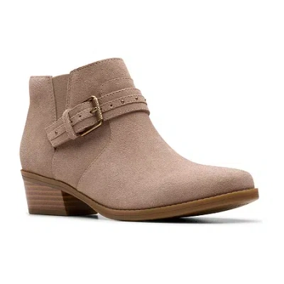 Clarks Of England Clarks Womens Block Heel Booties In Brown