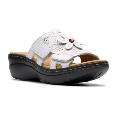 Clarks Of England Clarks Womens Merliah 2 Belle Wedge Sandals In White